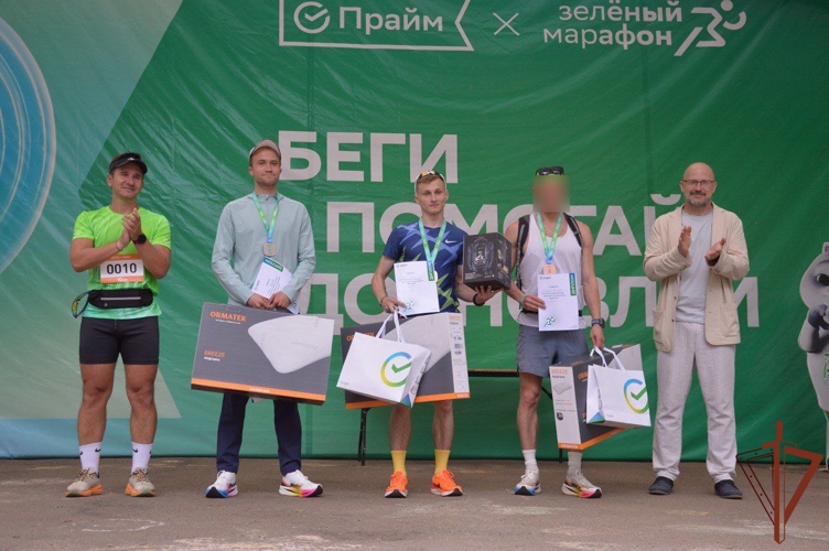 Росгвардейцы обеспечили безопасность проведения крупнейшего полумарафона страны
