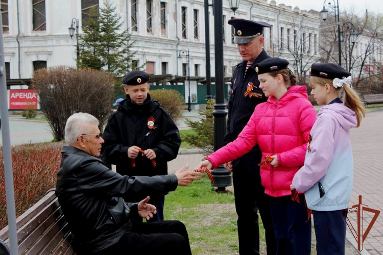 Ко Всероссийской акции «Георгиевская лента» присоединились росгвардейцы из Восточного округа