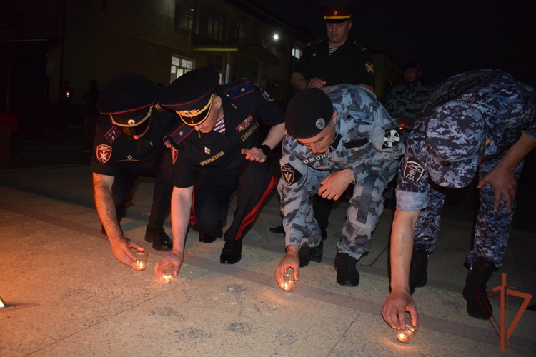 В Северо-Кавказском округе Росгвардии прошли мерпориятия по случаю Дня памяти и скорби