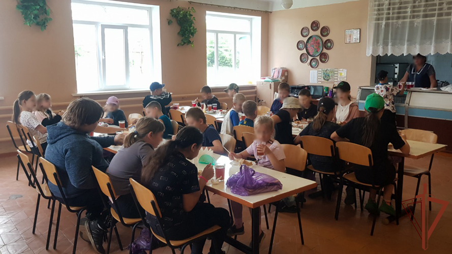 В Южном округе росгвардейцы провели мероприятия, посвященные Дню защиты детей