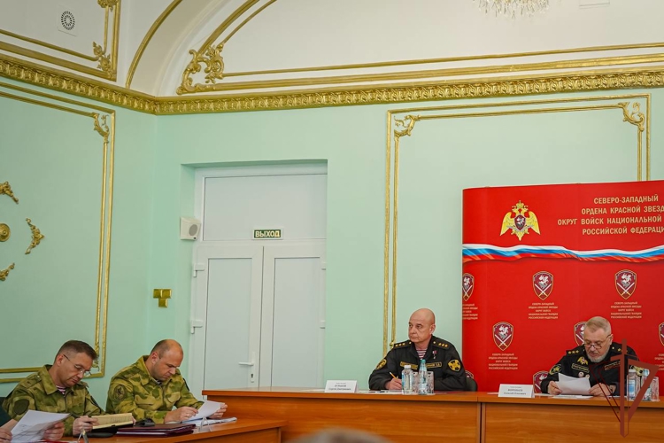 Генерал-полковник Алексей Воробьёв проверил готовность к выпуску офицеров Военной академии Росгвардии
