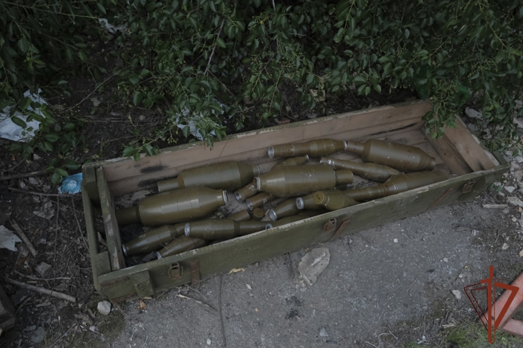 Росгвардейцы нашли американский пулемет и боеприпасы ВСУ в Донецкой Народной Республике
