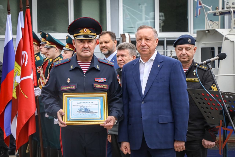 Росгвардии передали скоростные катера в Санкт-Петербурге (видео)