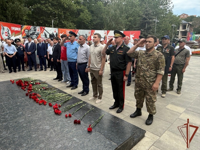 В Северо-Кавказском округе Росгвардии прошли мерпориятия по случаю Дня памяти и скорби
