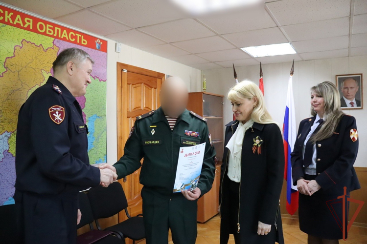 Офицер Росгвардии из Магадана занял второе место в межрегиональном литературном конкурсе