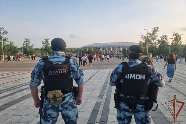 Военнослужащие и сотрудники Росгвардии обеспечили безопасность матча между сборными России и Нигерии в Москве