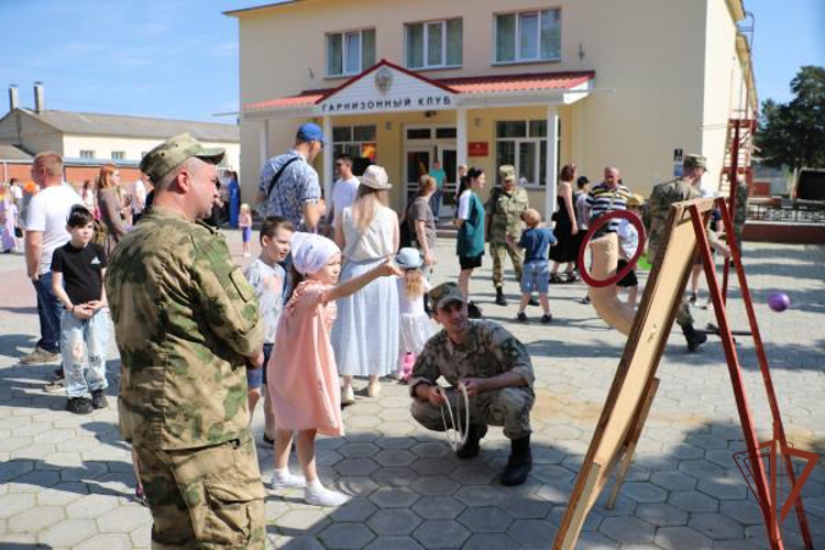 Праздничные мероприятия ко Дню защиты детей завершились в Уральском округе Росгвардии