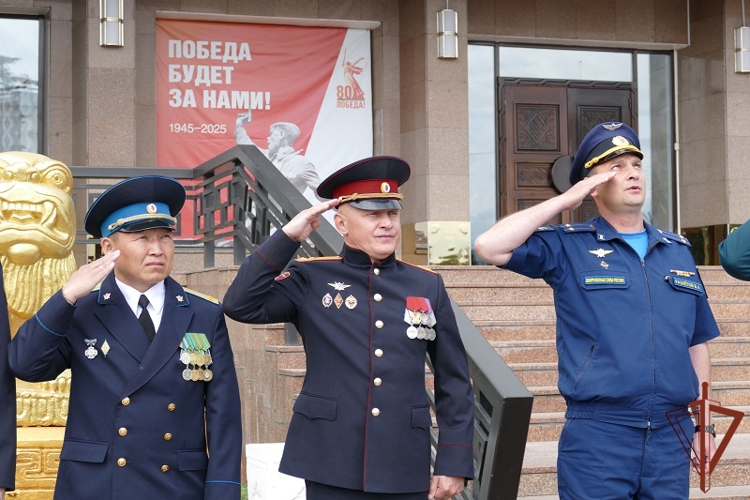 Росгвардия в Сибири приняла участие в мероприятиях, посвящённых празднованию Дня России 