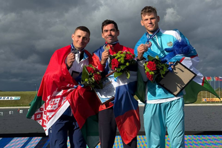 Спортсмен из Росгвардии стал победителем международного турнира по гребле на байдарках и каноэ в Беларуси