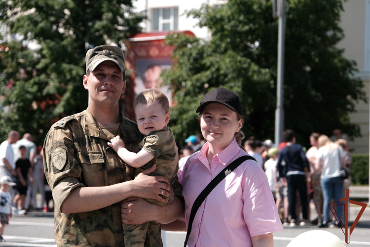 В Уральском округе Росгвардии отметили Международный день защиты детей (видео)