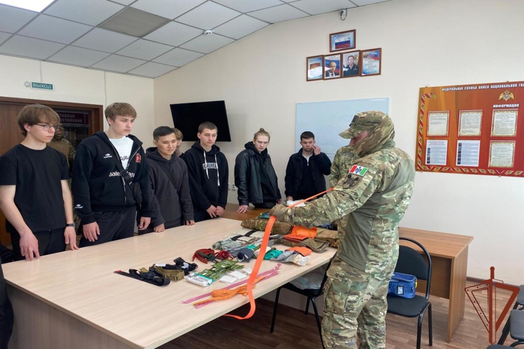В Сибири дан старт всероссийской ведомственной акции «Каникулы с Росгвардией»