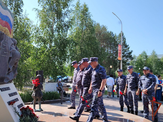 На Урале росгвардейцы почтили память ветеранов боевых действий