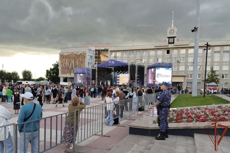 Росгвардия обеспечила безопасность мероприятий, посвящённых Дню металлурга на Урале