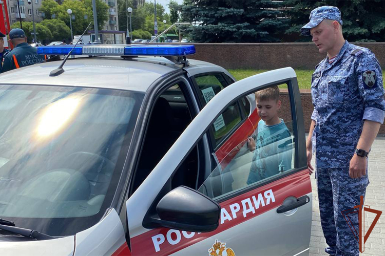В Уральском округе Росгвардии подвели итоги окружного этапа фестиваля детской патриотической песни