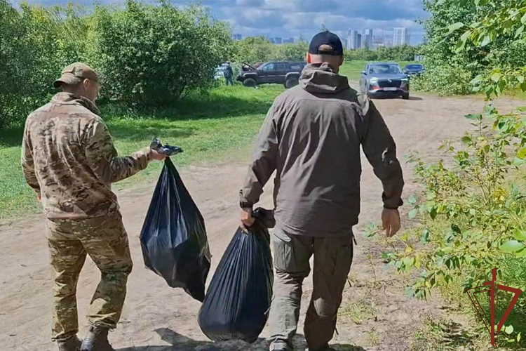 Росгвардейцы в Тюменской области приняли участие во Всероссийском дне без сетей