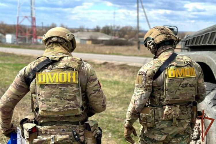 При силовой поддержке ОМОН Росгвардии пресечены факты нелегальной миграции в Подмосковье