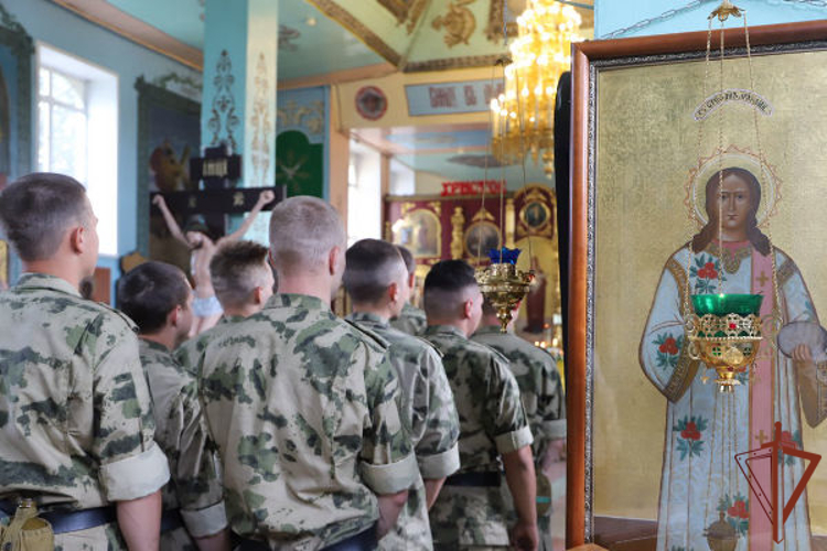 В Приволжье в День Крещения Руси росгвардейцы проводят встречи с представителями РПЦ