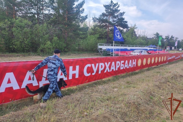На Дальнем Востоке росгвардейцы обеспечили безопасность национальных праздников  