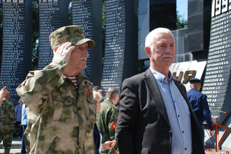 На Урале росгвардейцы почтили память ветеранов боевых действий