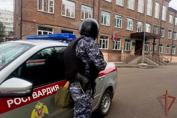 Росгвардия приняла участие в межведомственной тренировке в образовательном учреждении Красноярского края