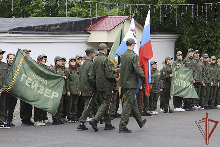 На Дальнем Востоке росгвардейцы провели мероприятия с подрастающим поколением 
