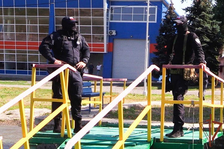 При содействии спецназа Росгвардии прошли профилактические рейды в акваториях рек Ростовской области