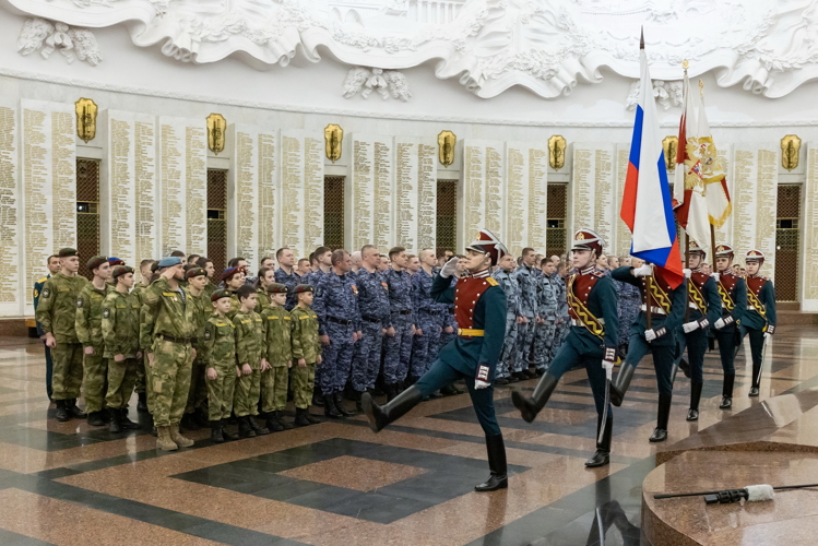 Особая служба. Фотоальбом