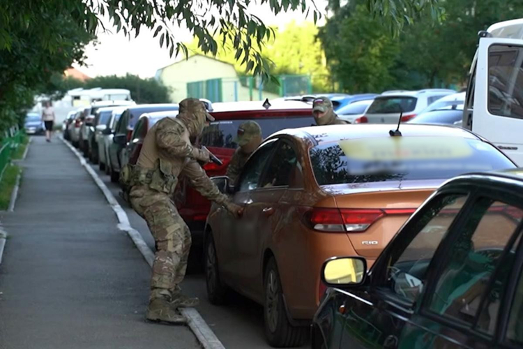 Подозреваемый в экстремизме задержан в Челябинской области при содействии СОБР Росгвардии (видео)