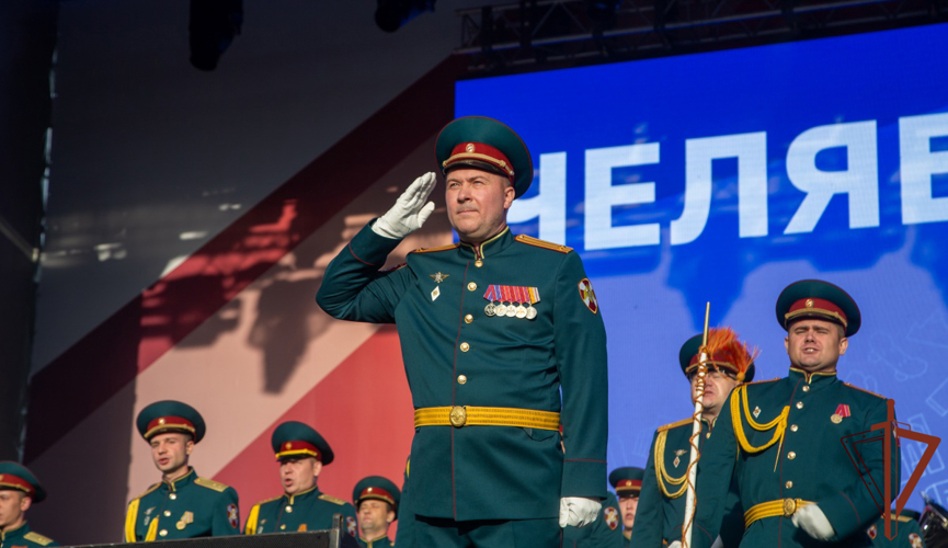 Военные музыканты Росгвардии приняли участие в праздничных концертах на Южном Урале
