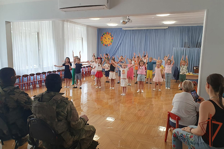 Патриотические мероприятия для молодежи провели росгвардейцы на Северном Кавказе