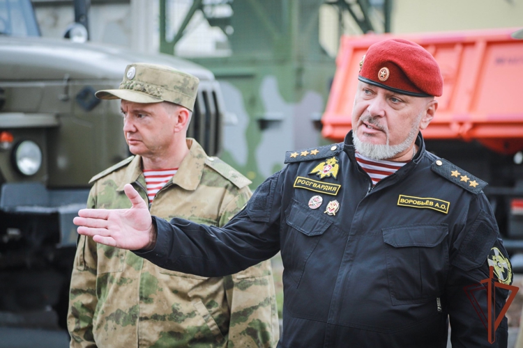 Генерал-полковник Алексей Воробьёв посетил с рабочей поездкой Военную академию Росгвардии