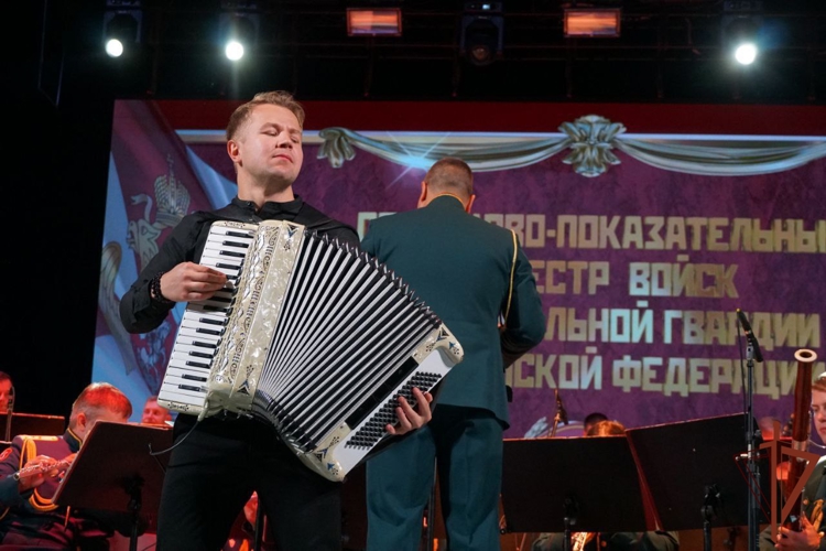 Образцово-показательный оркестр Росгвардии завершил турне в Приволжье (видео)