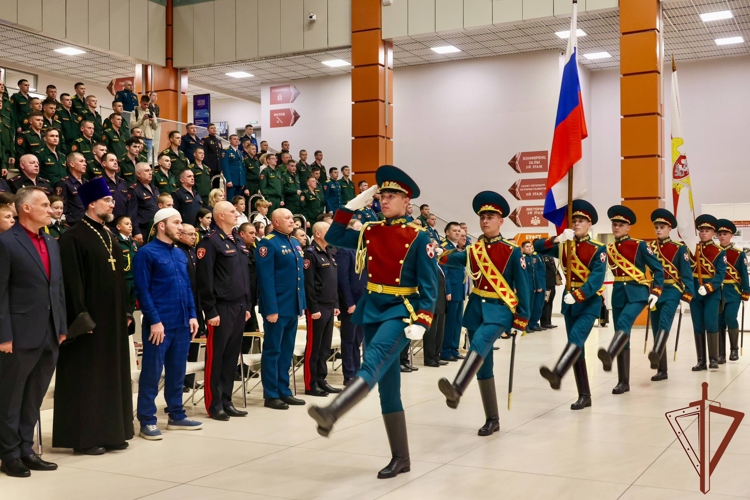 В Санкт-Петербурге отметили 107-ю годовщину сформирования военно-политических органов Росгвардии 