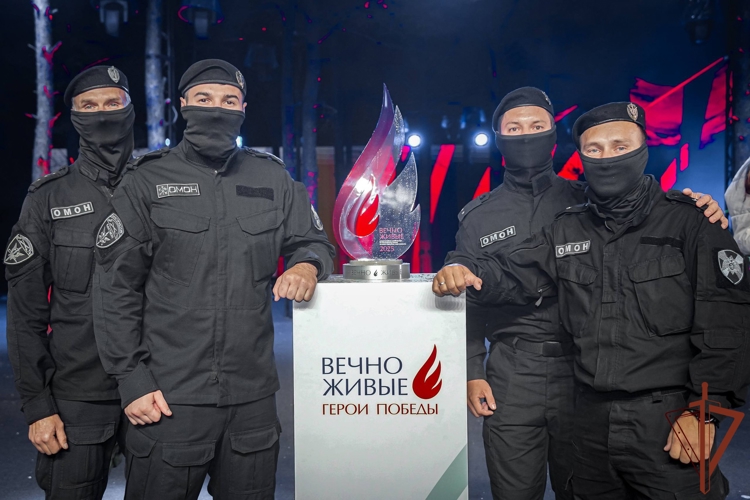 Командующий Северо-западным округом Росгвардии принял участие в открытии соревнований спецназа «Вечно живые»