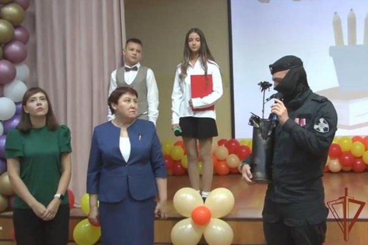 Росгвардейцы в регионах Сибири приняли участие в мероприятиях, приуроченных ко Дню солидарности в борьбе с терроризмом