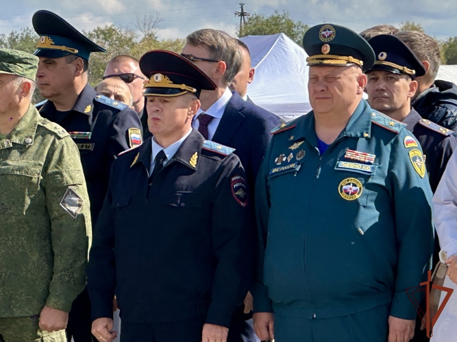 Росгвардейцы приняли участие в памятной церемонии открытия мемориала