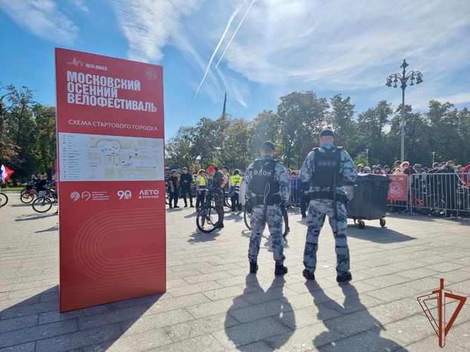 Охрану общественного порядка и безопасности граждан во время спортивных мероприятий обеспечили росгвардейцы в Москве