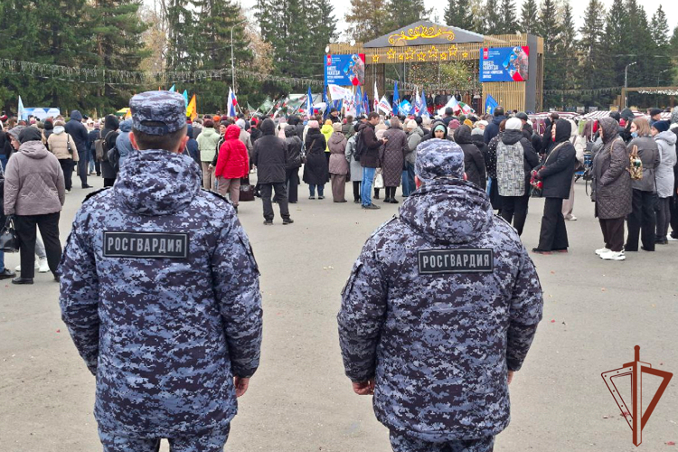 Росгвардия обеспечила безопасность на массовых мероприятиях в регионах Урала