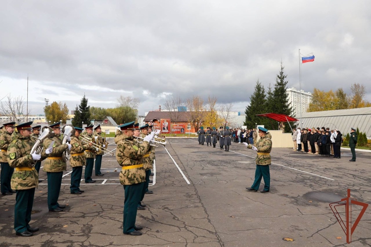 В Центре инженерно-технического обеспечения Росгвардии прошел день открытых дверей для молодежи из Подмосковья
