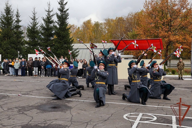 В Центре инженерно-технического обеспечения Росгвардии прошел день открытых дверей для молодежи из Подмосковья