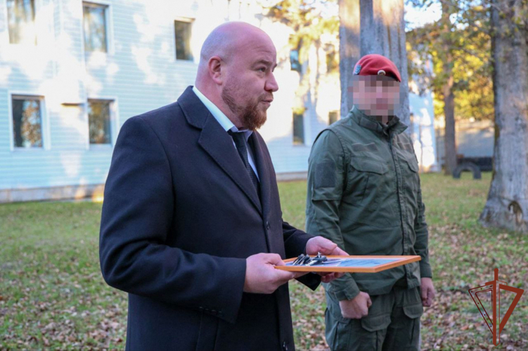 В Хабаровске росгвардейцам переданы автомобили для нужд СВО