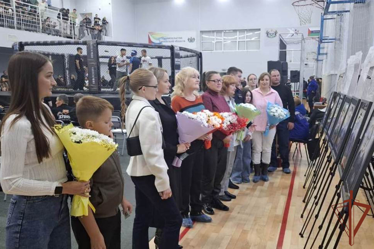 В Тюмени состоялся организованный росгвардейцами турнир по смешанным единоборствам в память о погибших в разные годы защитниках Отечества 
