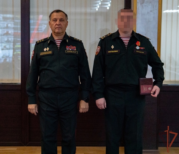 В Центральном округе Росгвардии вручили государственные награды отличившимся военнослужащим