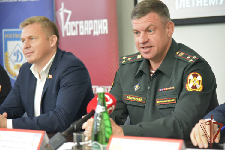 В Удмуртии в преддверии Всероссийского чемпионата Росгвардии по летнему офицерскому троеборью состоялся брифинг
