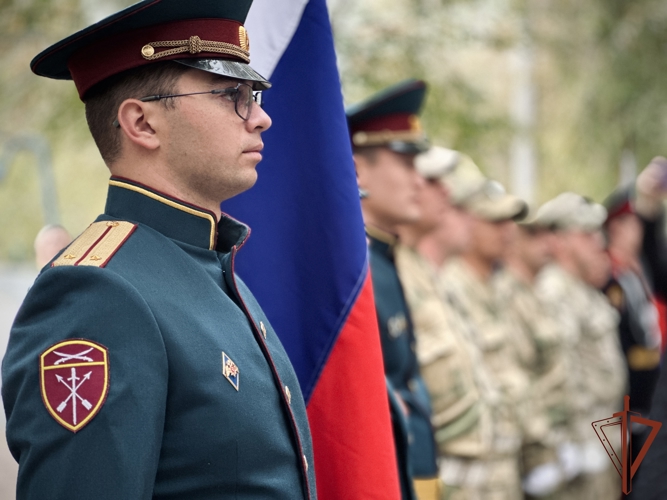 В Астрахани росгвардейцы поздравили ветерана Великой Отечественной войны со 100-летним юбилеем