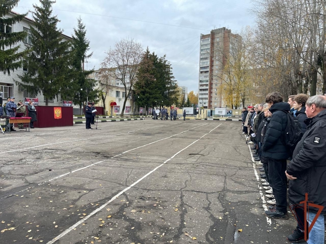 Росгвардейцы приняли участие во всероссийской акции «День призывника» в регионах Центральной России 