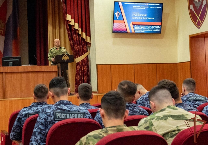 Учебно-методический сбор с офицерами-выпускниками военных вузов 2025 года завершился в Центральном округе Росгвардии