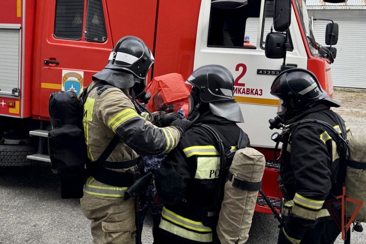 Пожарно-тактическое занятие Росгвардии и МЧС прошло во Владикавказе