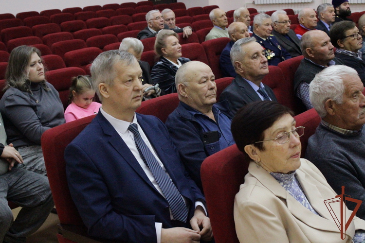 Мероприятия декады пожилого человека прошли в Сибирском округе Росгвардии
