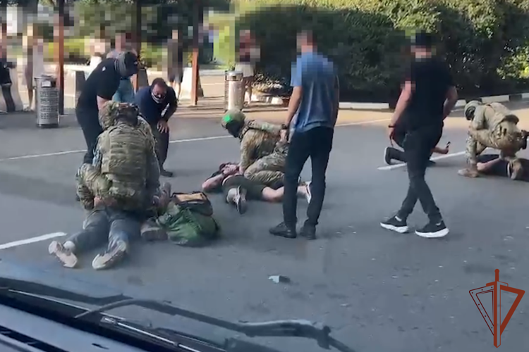Подозреваемый в вербовке в ряды террористической организации задержан в Сочи при силовой поддержке ОМОН Росгвардии (видео)